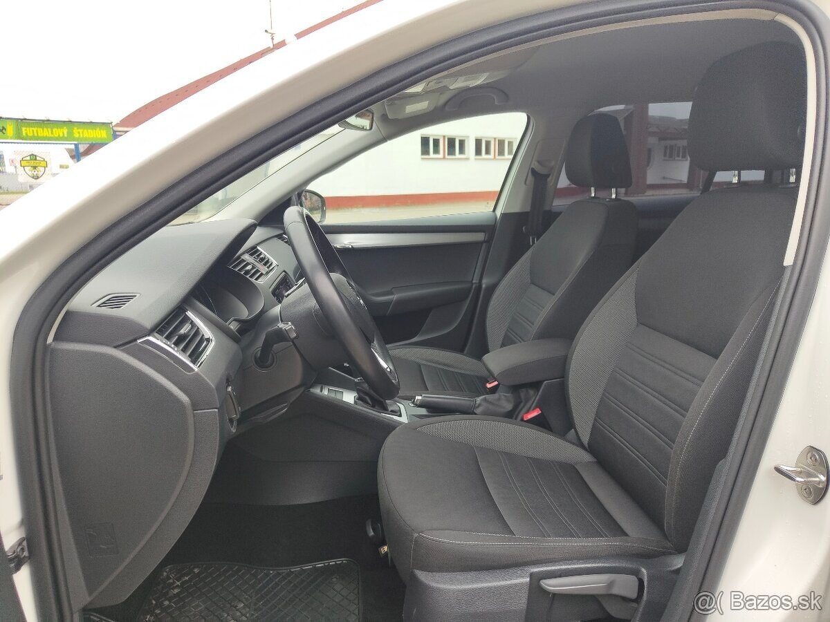 Škoda Octavia Combi 2.0 TDI DSG 110KW - 10
