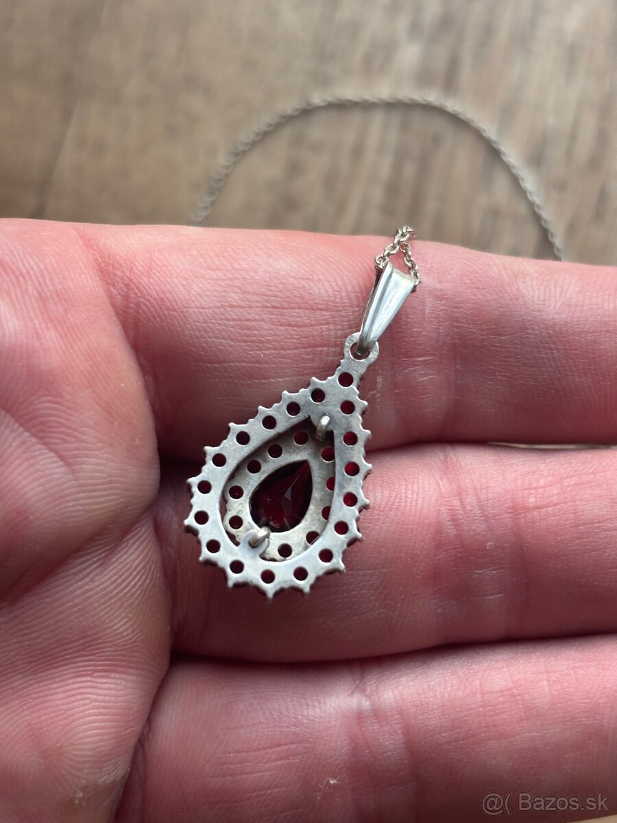 Náhrdelník s českým granátom - 10