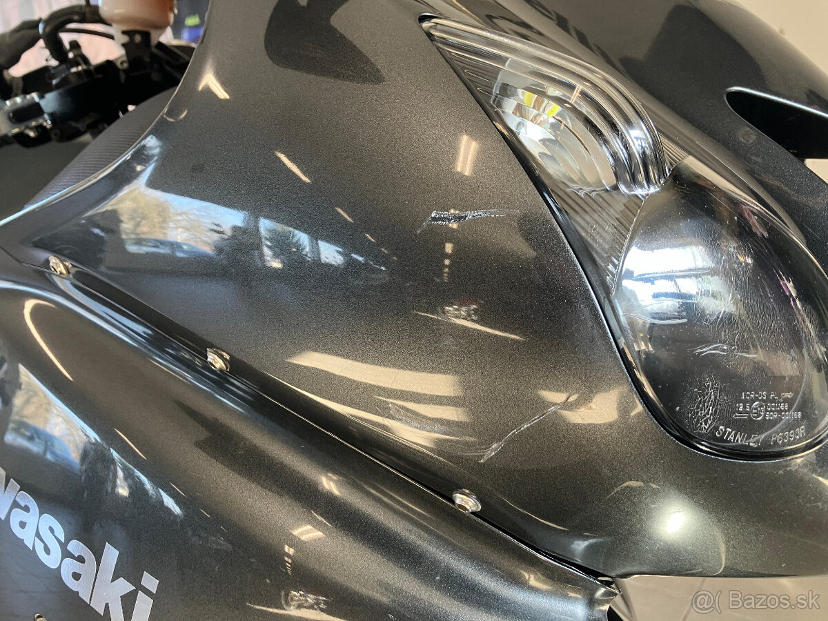 Kawasaki ZZR 1400 - 10