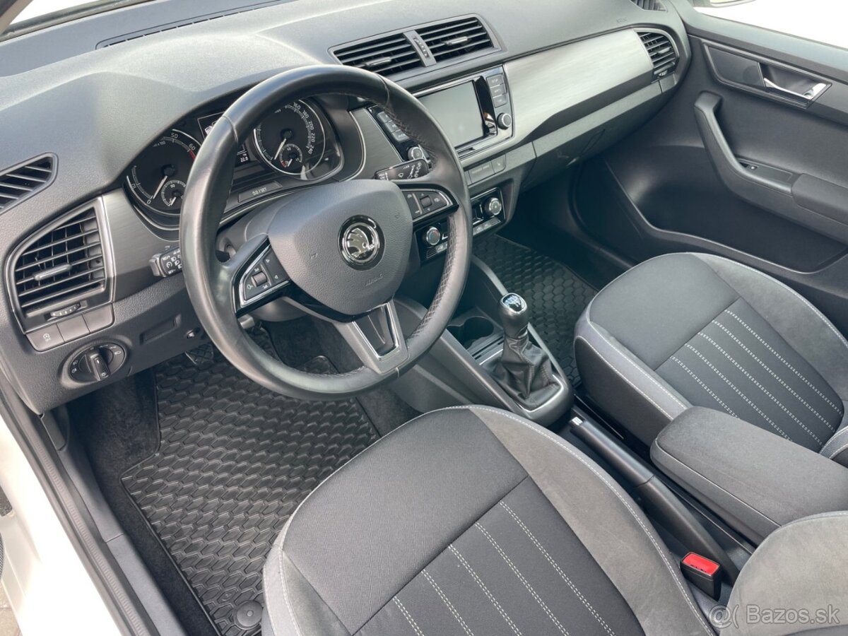 Škoda Fabia 3 Com. 1.0TSi STYLE ČR 1.maj. - 10