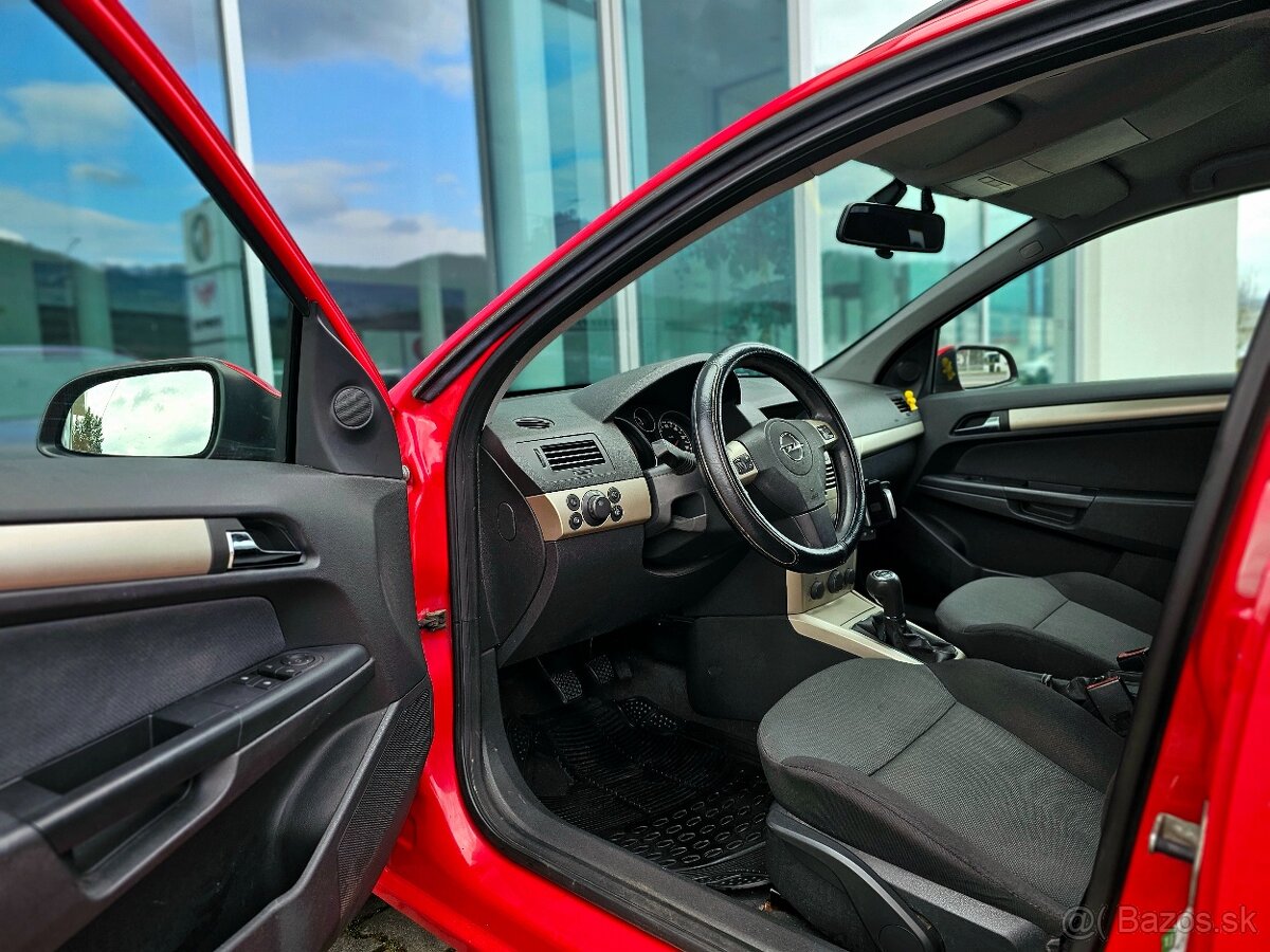 OPEL ASTRA 1.7CDTI COMBI●ZACHOVALÝ STAV● - 10