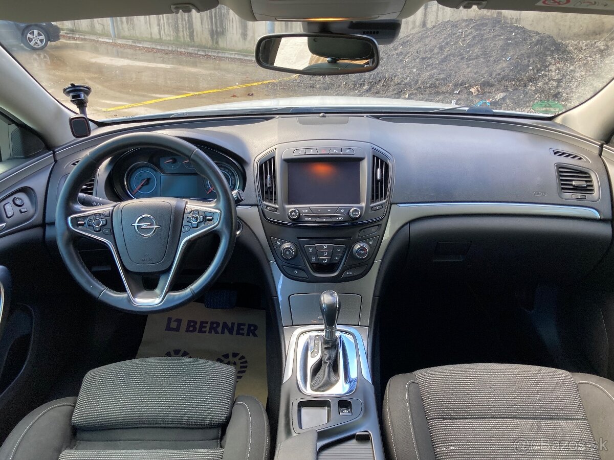 Opel Insignia 2.0 CDTi automat - 10
