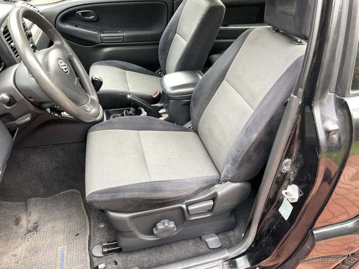 SUZUKI GRAND VITARA 1,6i - 10