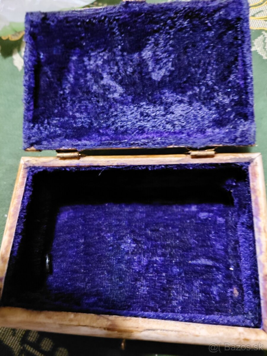 SPERKOVNICA. NARAMKY - 10