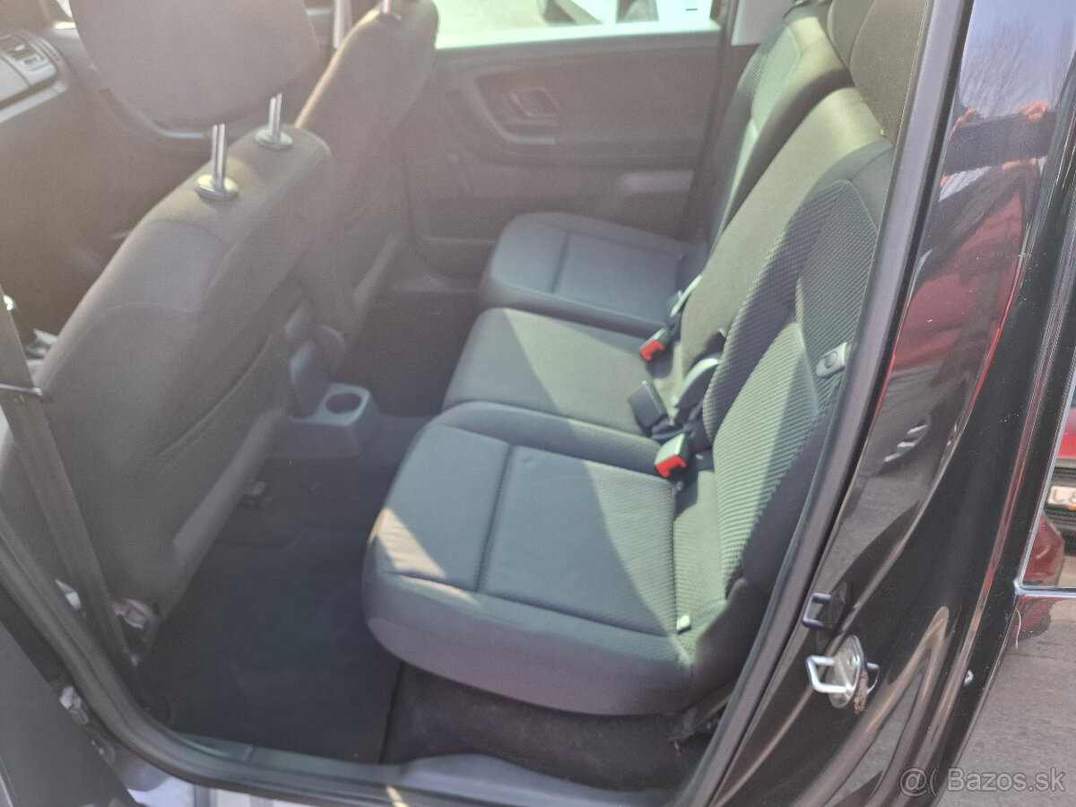 ŠKODA ROOMSTER 1,2 TSi r.v. 2010 - 10