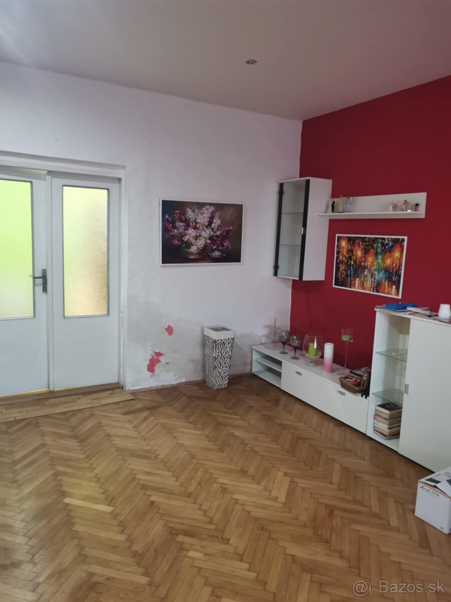 RD v Lučenci na bývanie či podnikanie - 10