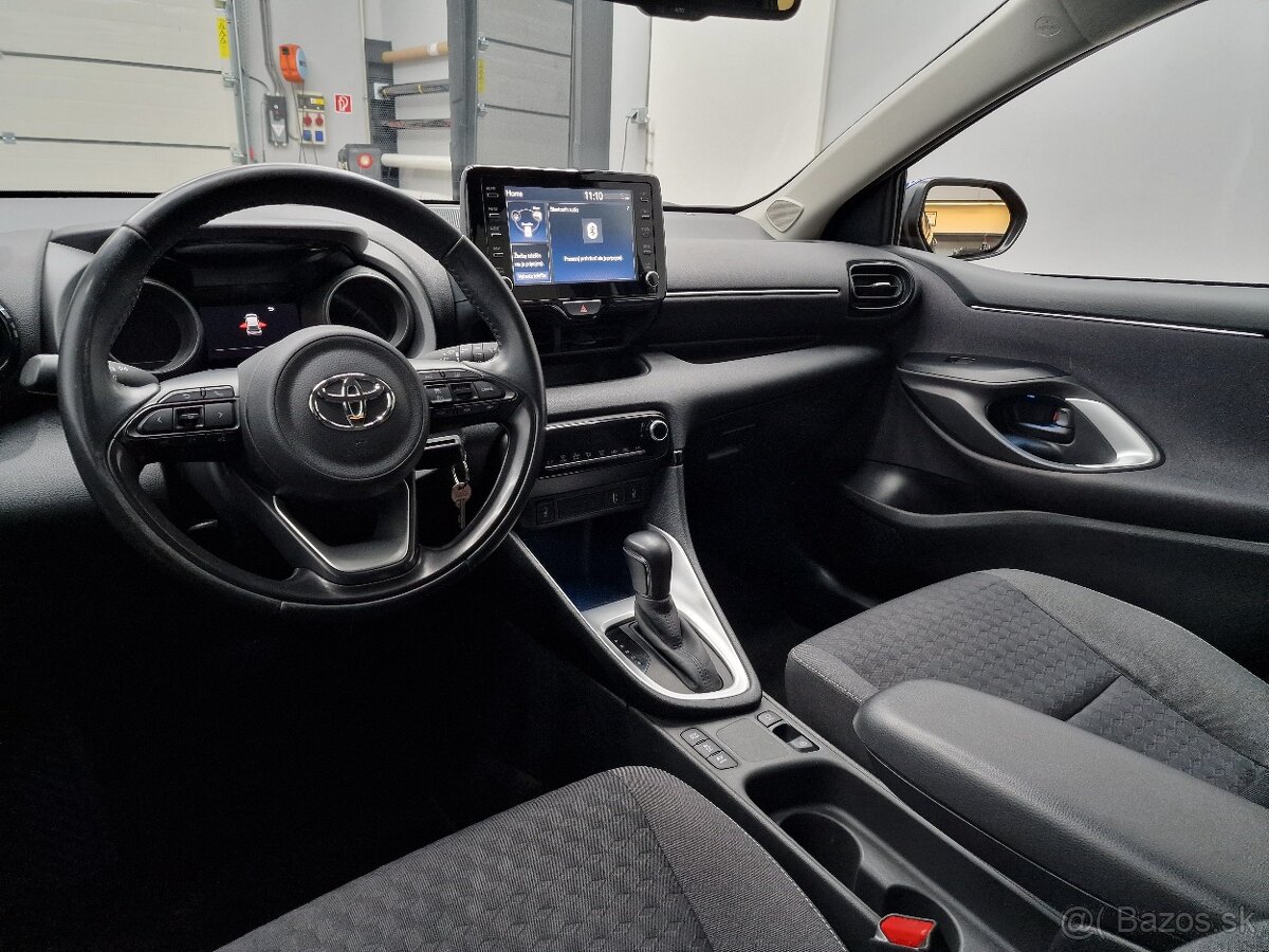 Toyota Yaris Hybrid 1.5 e-CVT | 12/2022 | - 10