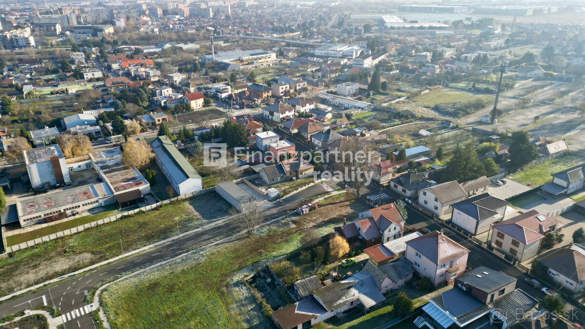 Rodinný dom na predaj v pokojnej časti mesta Dunajská Streda - 10