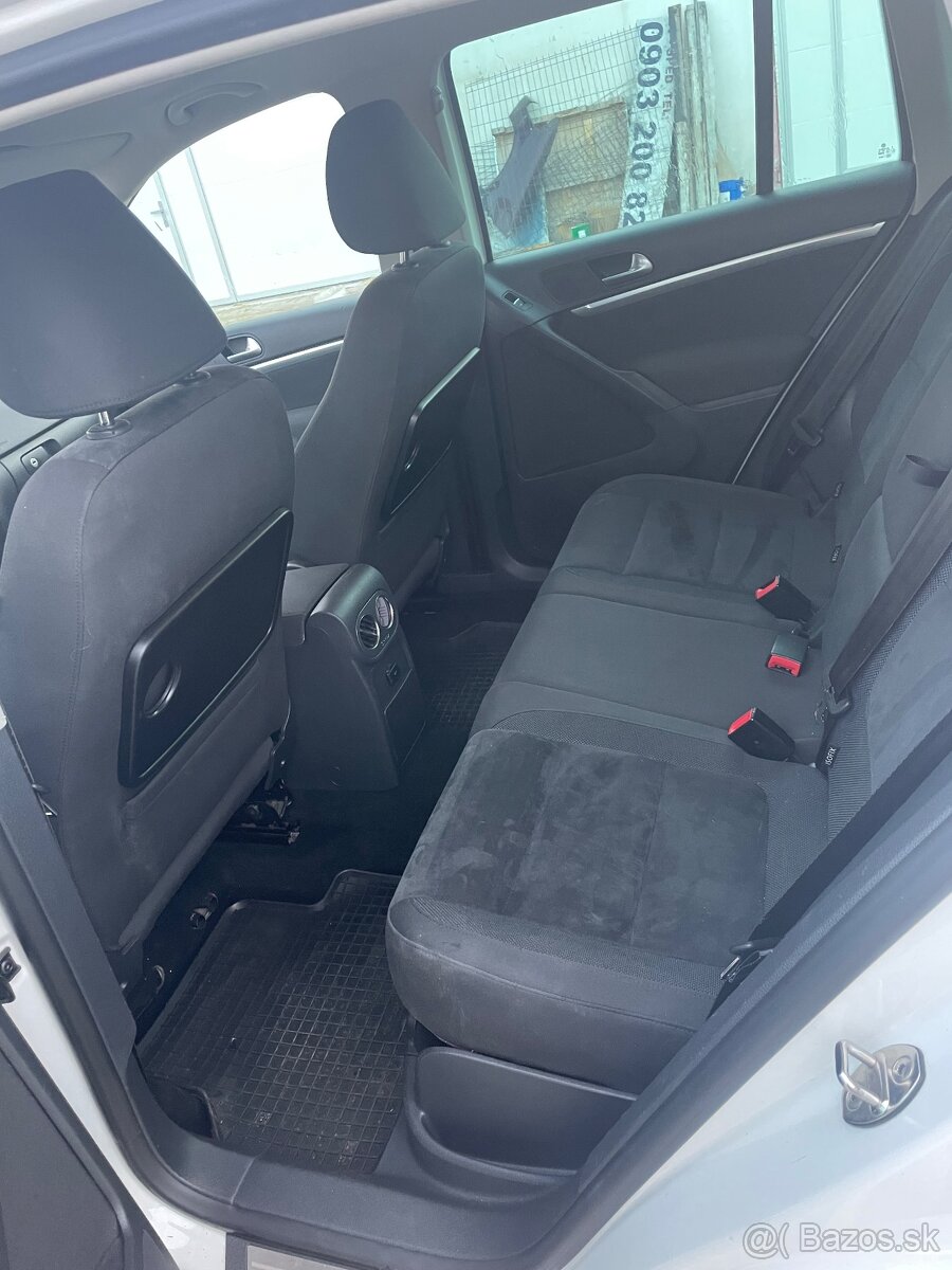 VW Tiguan 4x4 - 10