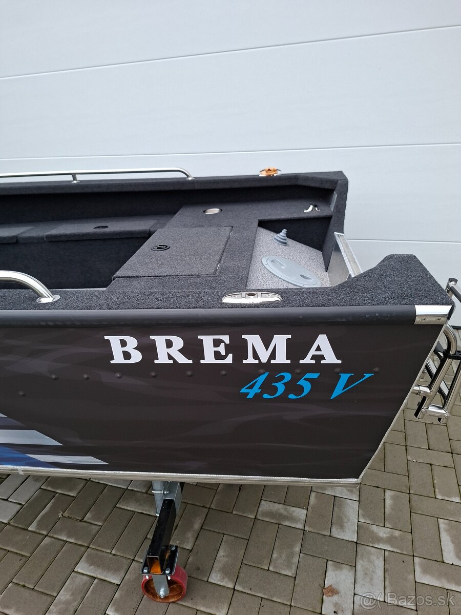 Motorový čln BREMA 435 V - 10