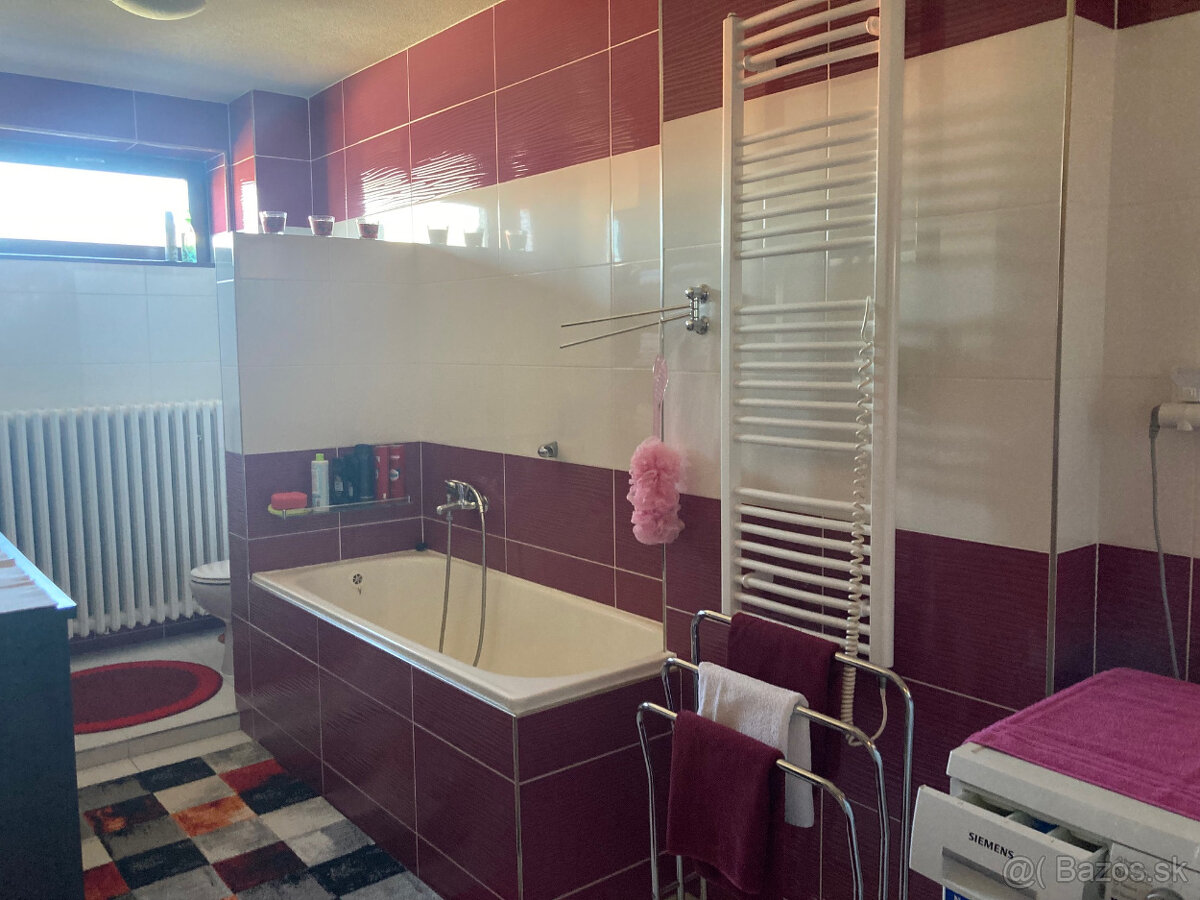 Rodinný dom s garážou Poprad - Veľká - 10