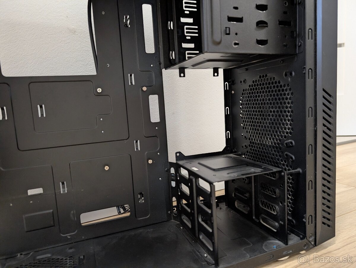 Cooler Master Centurion Silencio 550 – odhlučnená skrinka - 10