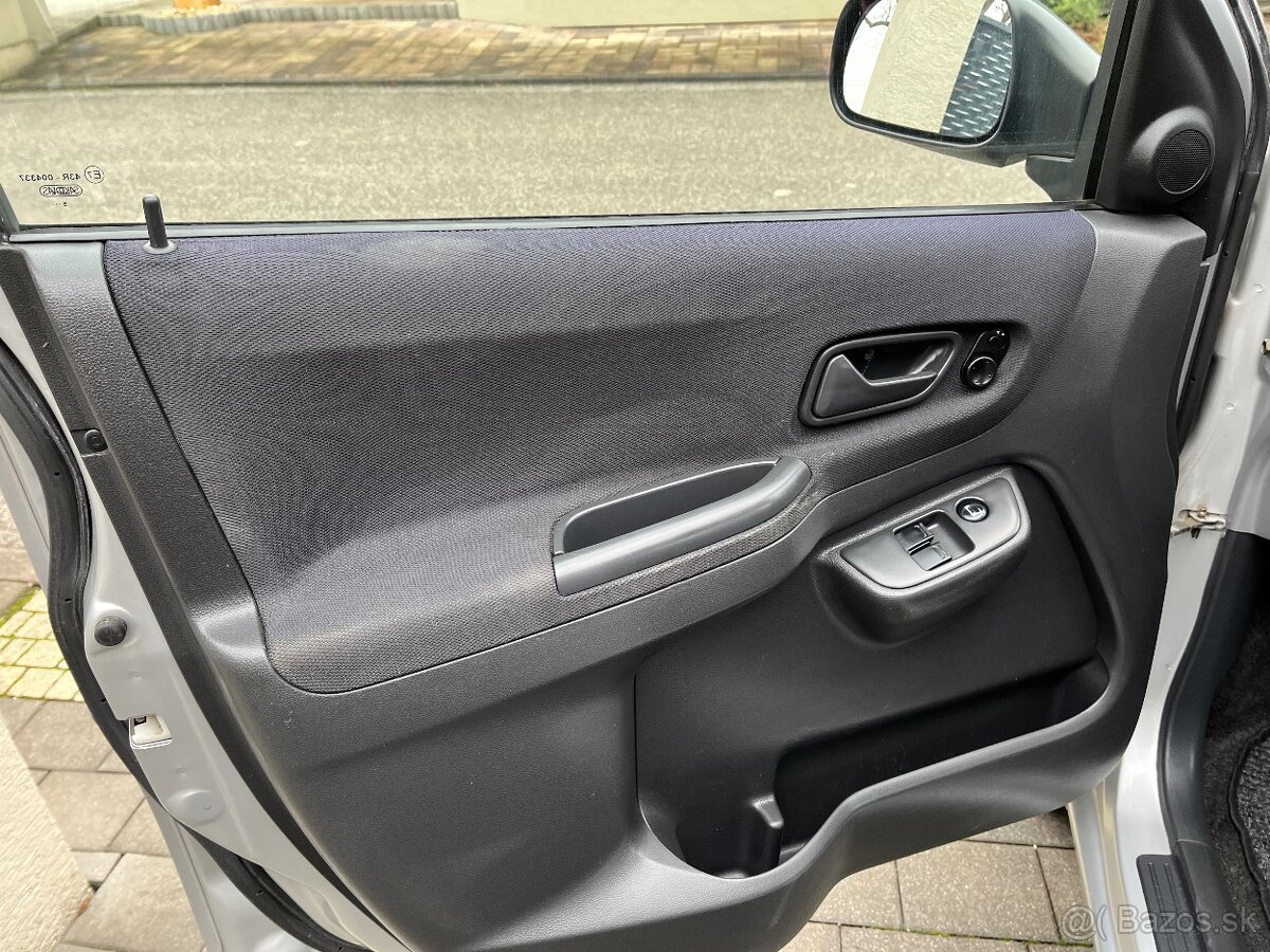 Suzuki Ignis 1.3VVT-i 4✖️4 REZERVOVANE - 10