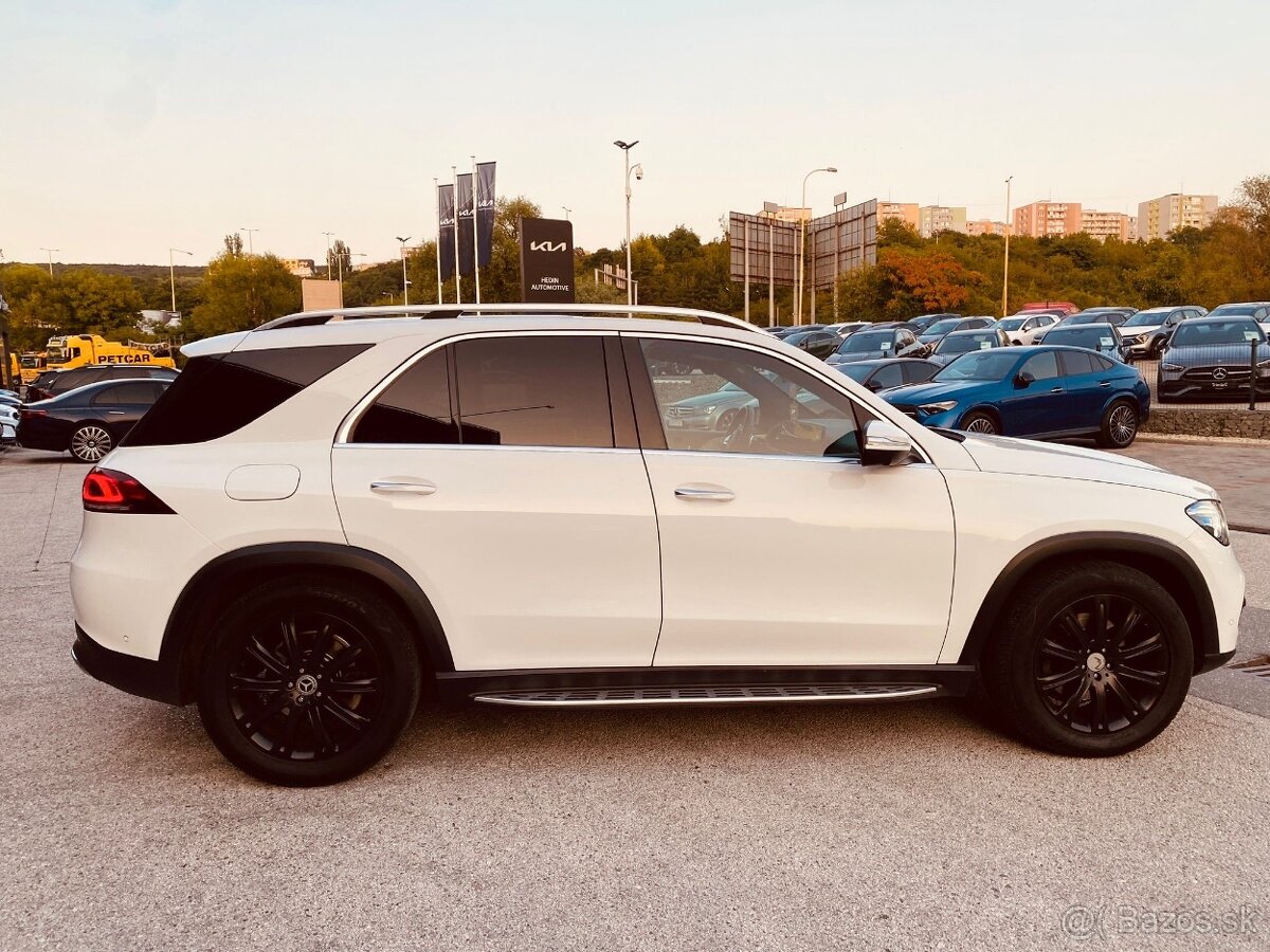 Predám Mercedes-Benz GLE 350d AMG line interiér - 10
