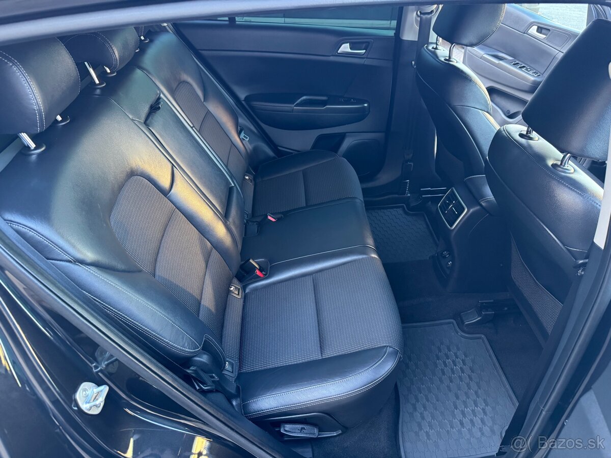 Kia Sportage 1.7 CRDi 7DCT 2WD Platinum - 10