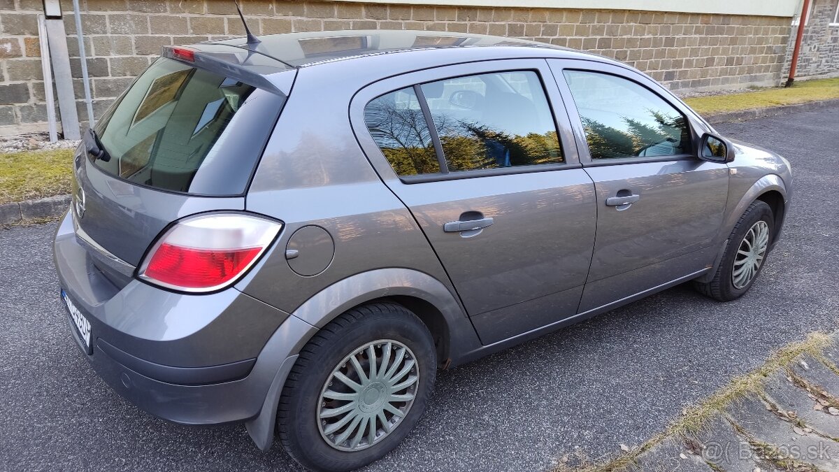 Opel Astra 1.4 16V - 10