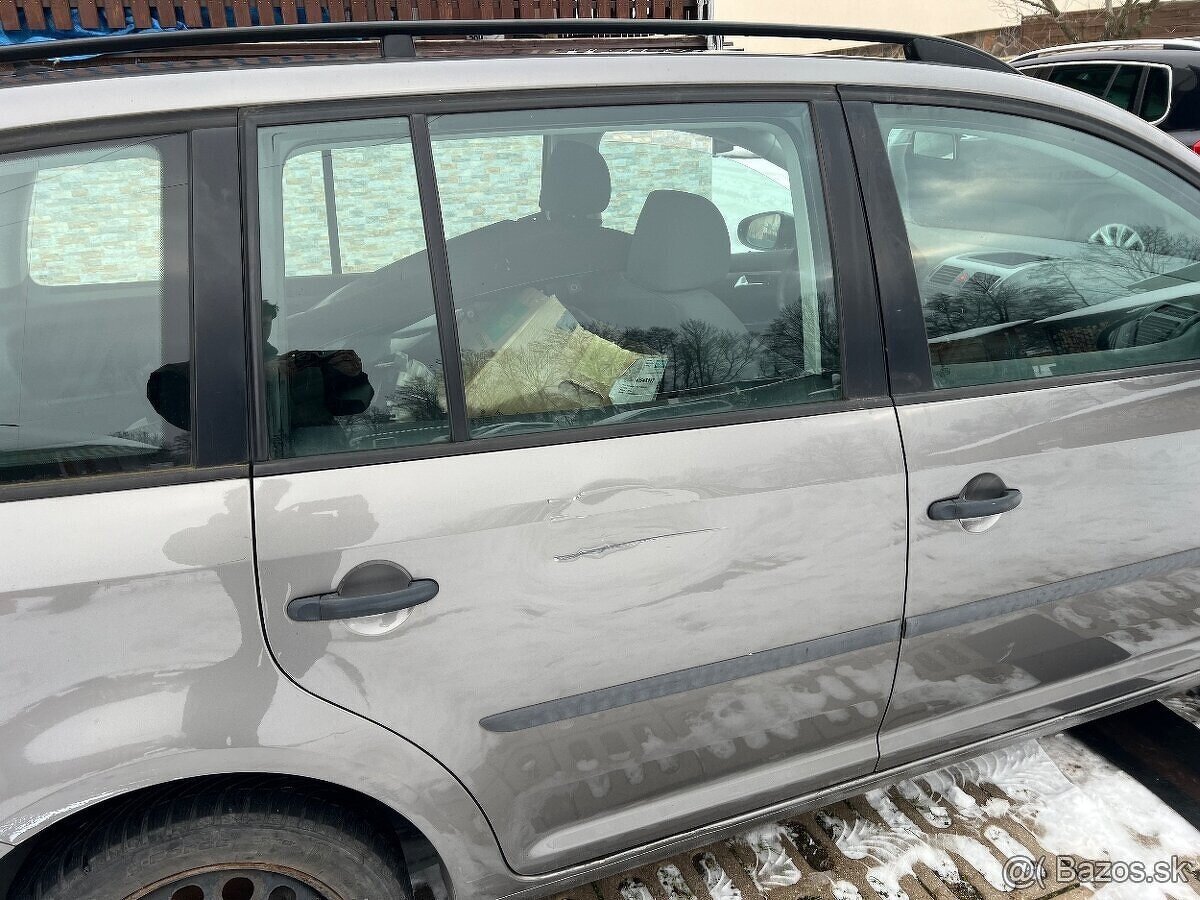 Rozpredam VW Touran Facelift 1T2 - 10