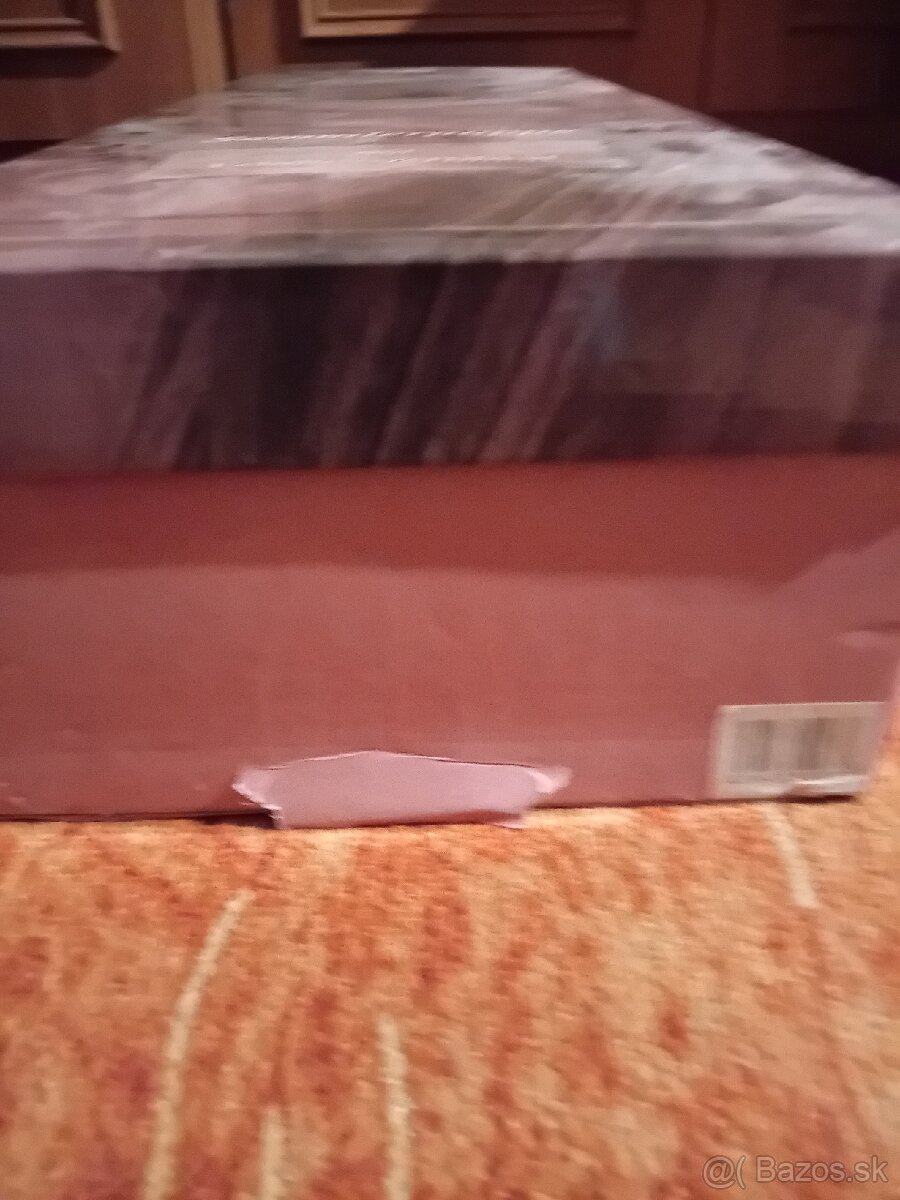 Nerozbalená porcelánová bábika s certifikátom - 10