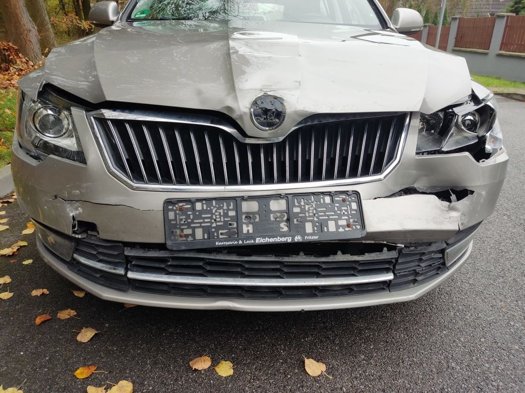 ŠKODA SUPERB 2.0 TDI DSG Ambition 2015 - 10