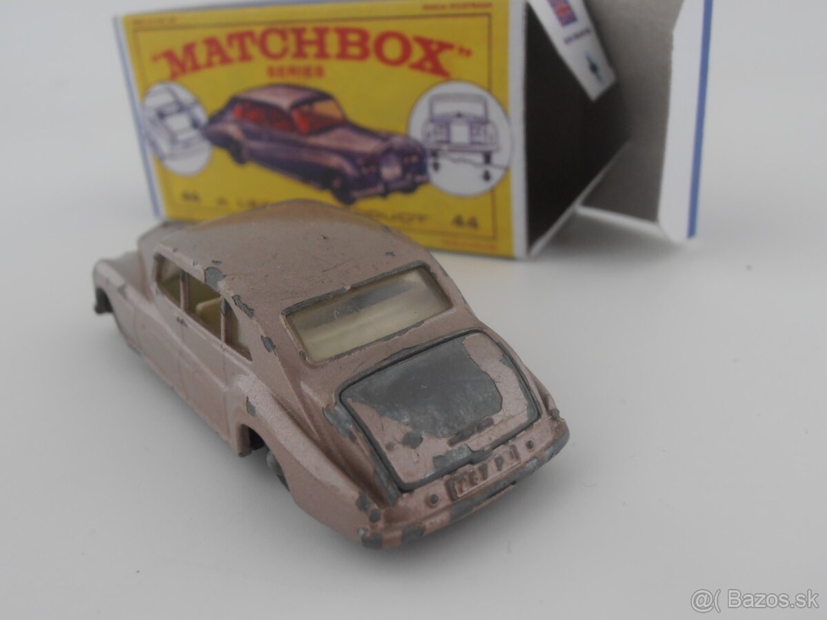 Ford Cortina, Rolls Royce Phantom, Ford Galaxy - 10