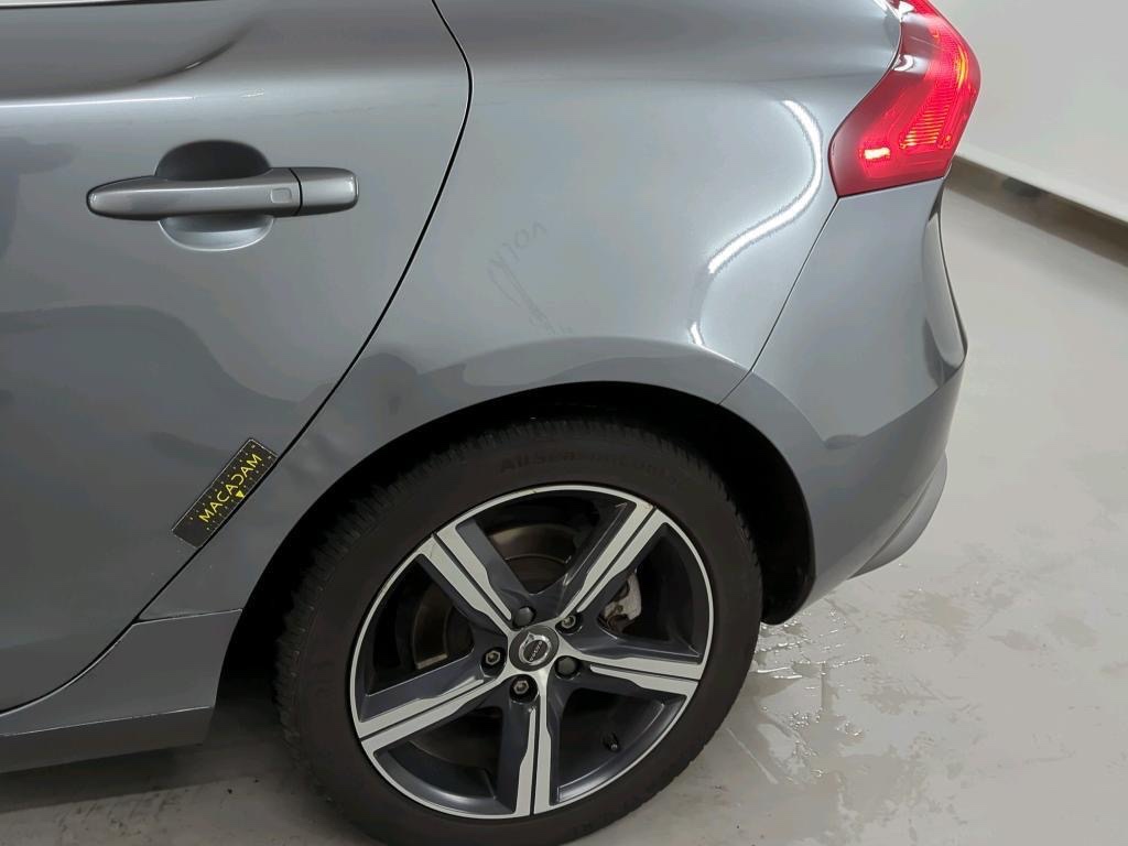 Volvo V40 R-design - 10