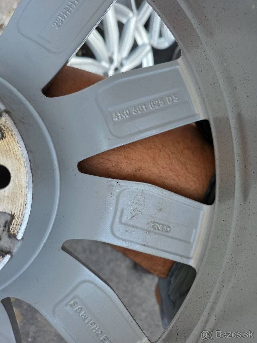 Original disky 5x112 r19 Audi A6 C8 Passat,Superb,Kodiaq - 10