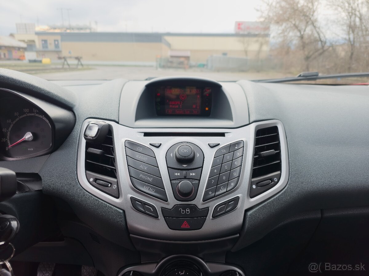 Ford Fiesta 1.6 TDCi - 10