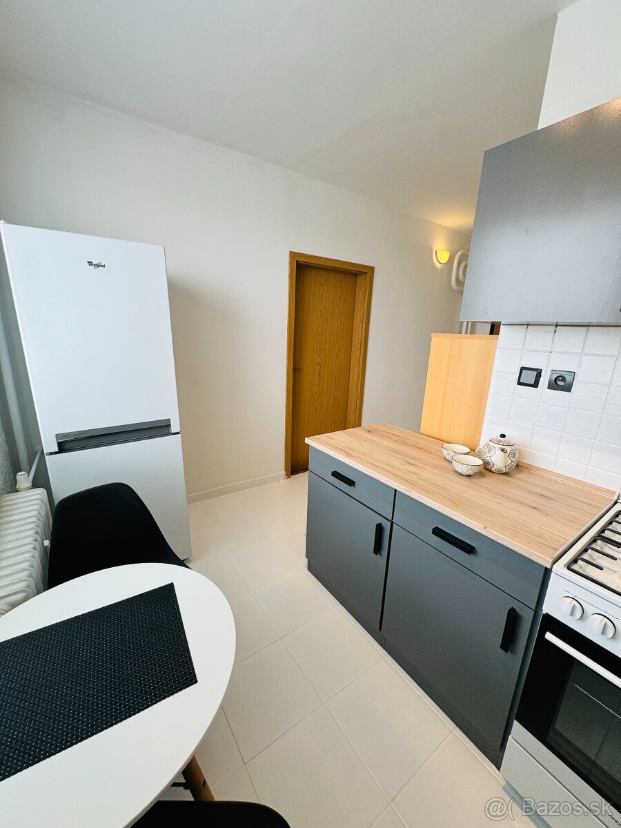 Krásny 1 izbový byt pri centre Trnava. - 10