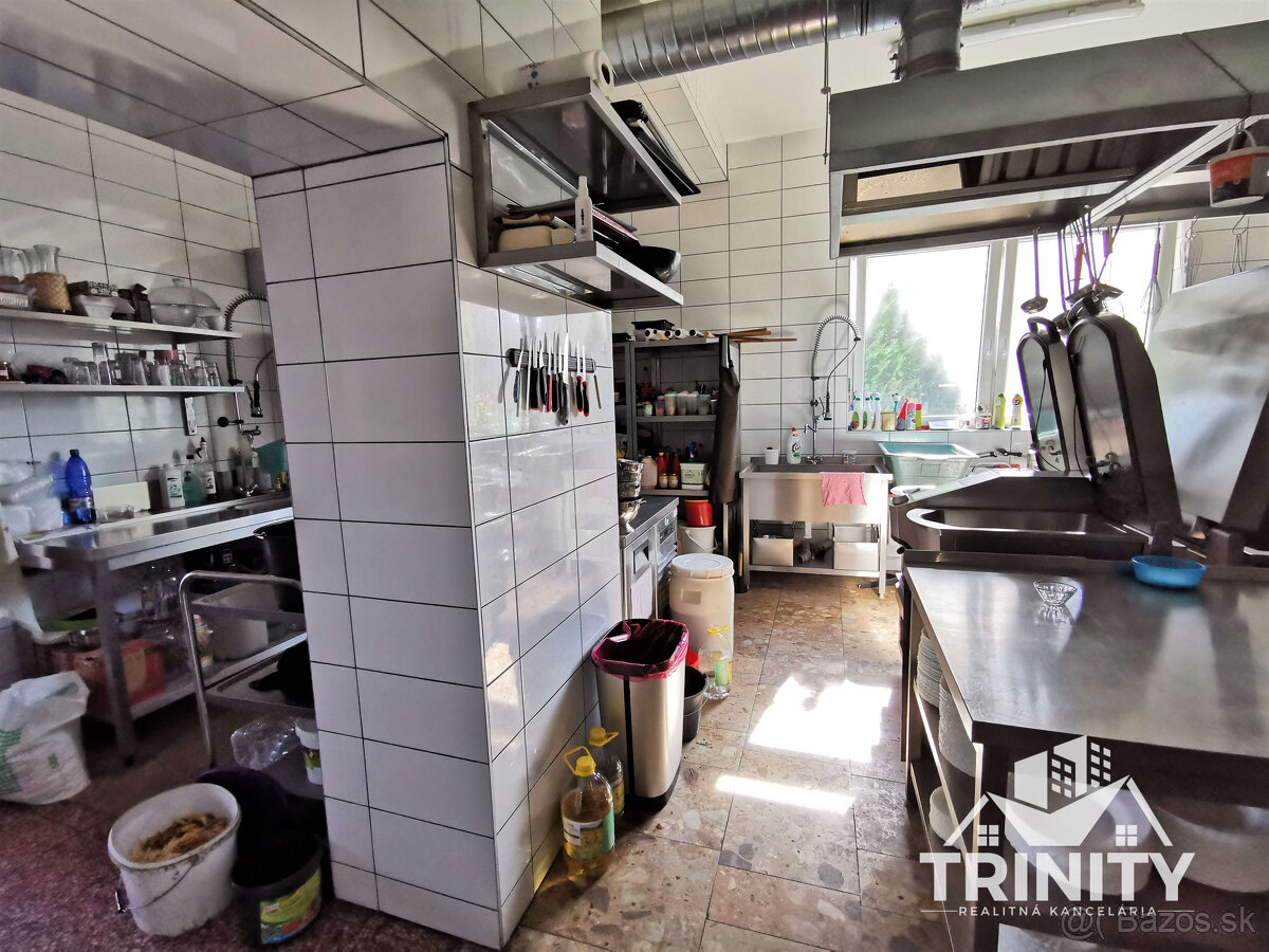 Na predaj polyfunkčná budova v Nových Zámkoch - 10