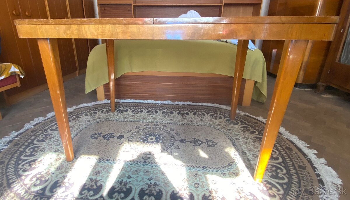 Jitona jedálenský stôl rozkladací - 10