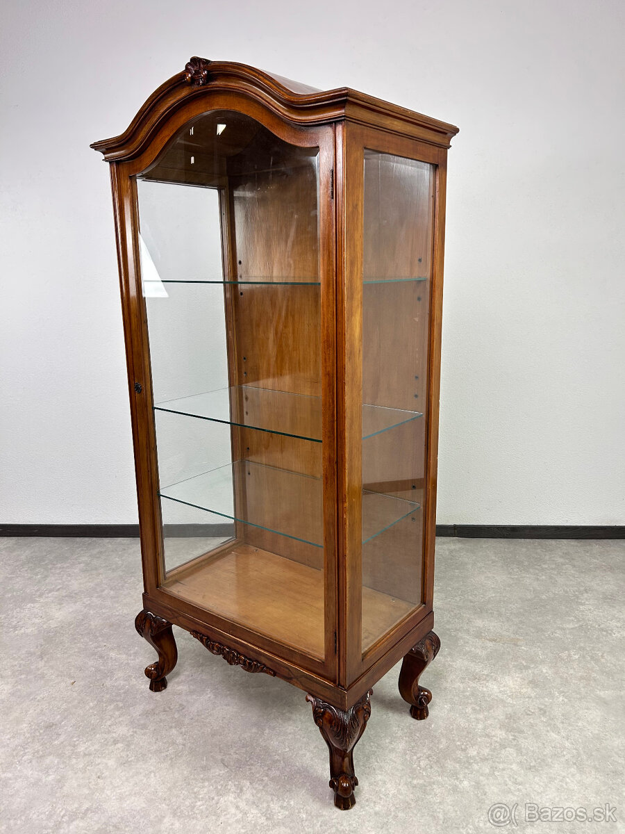 Elegantná štíhla vitrínka - 10