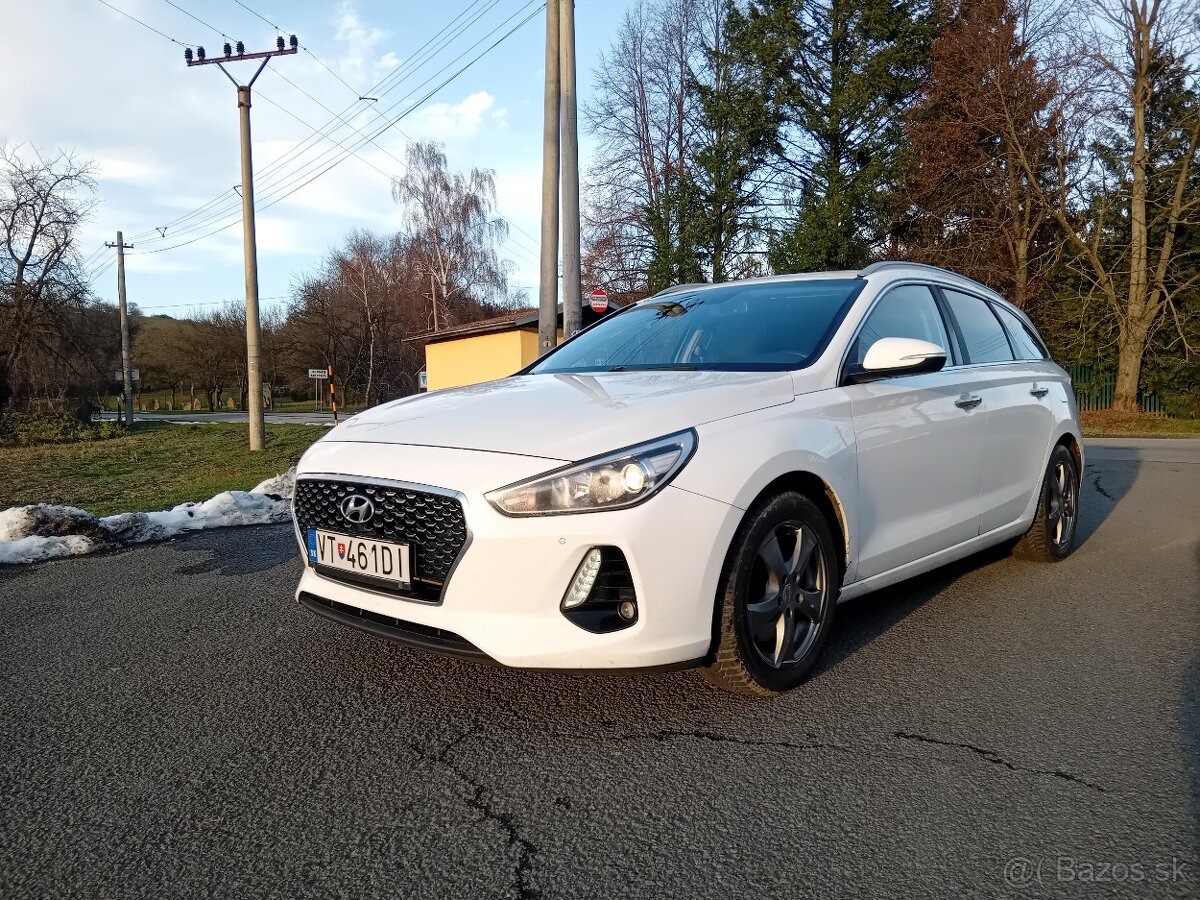 Hyundai i30 1.6 crdi rv2018 - 10