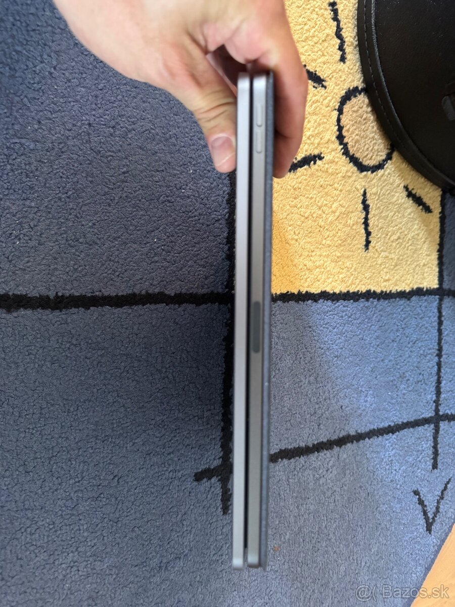 iPad Air 5 generácia - 10