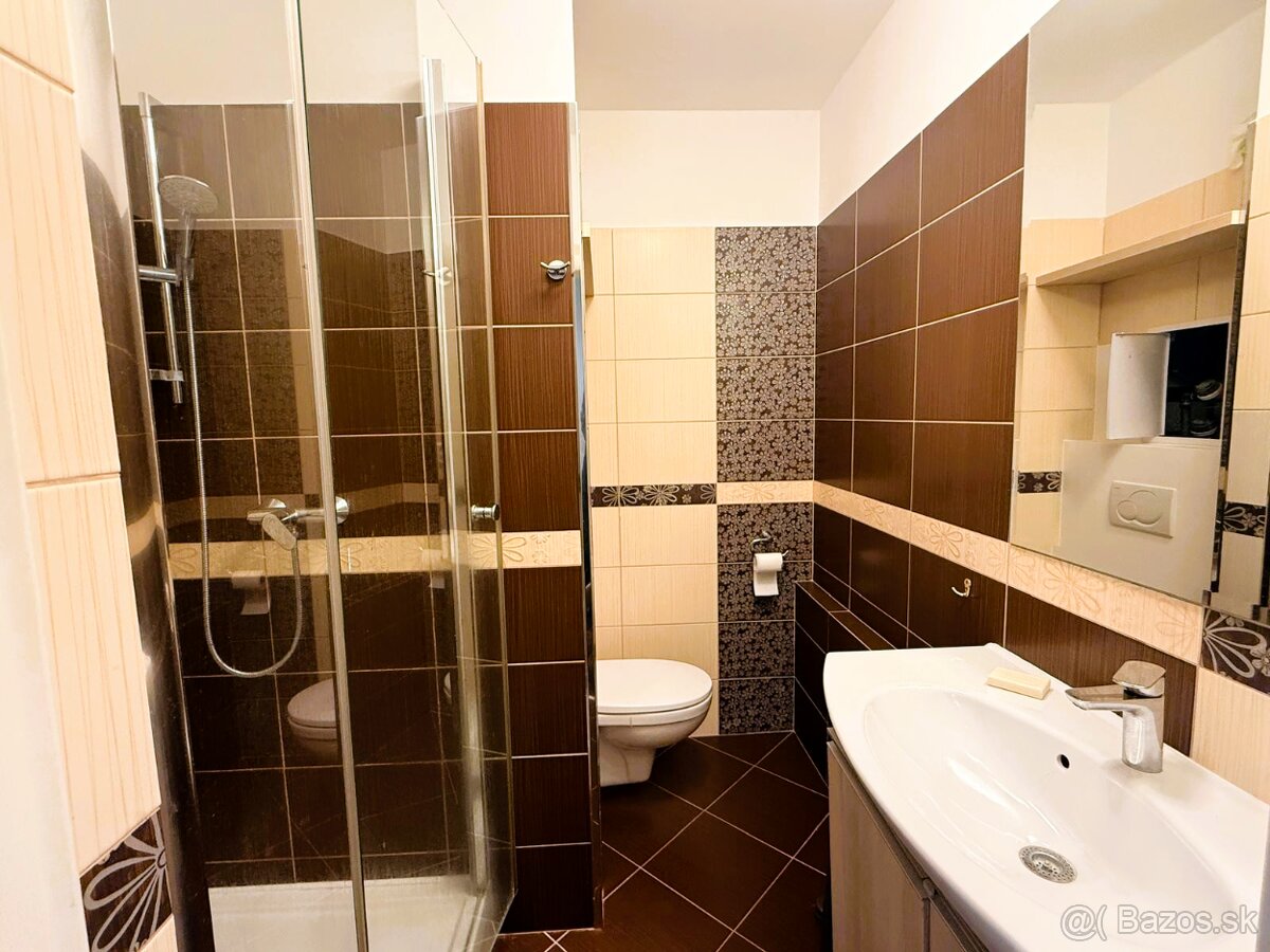 🏡 Moderná dvojgarsónka de luxe s balkónom - Petržalka - 10