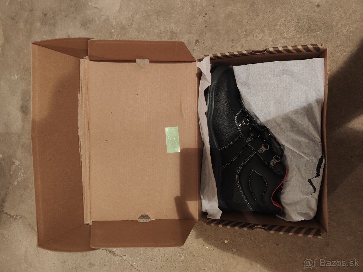 Pracovná obuv 43 - 10