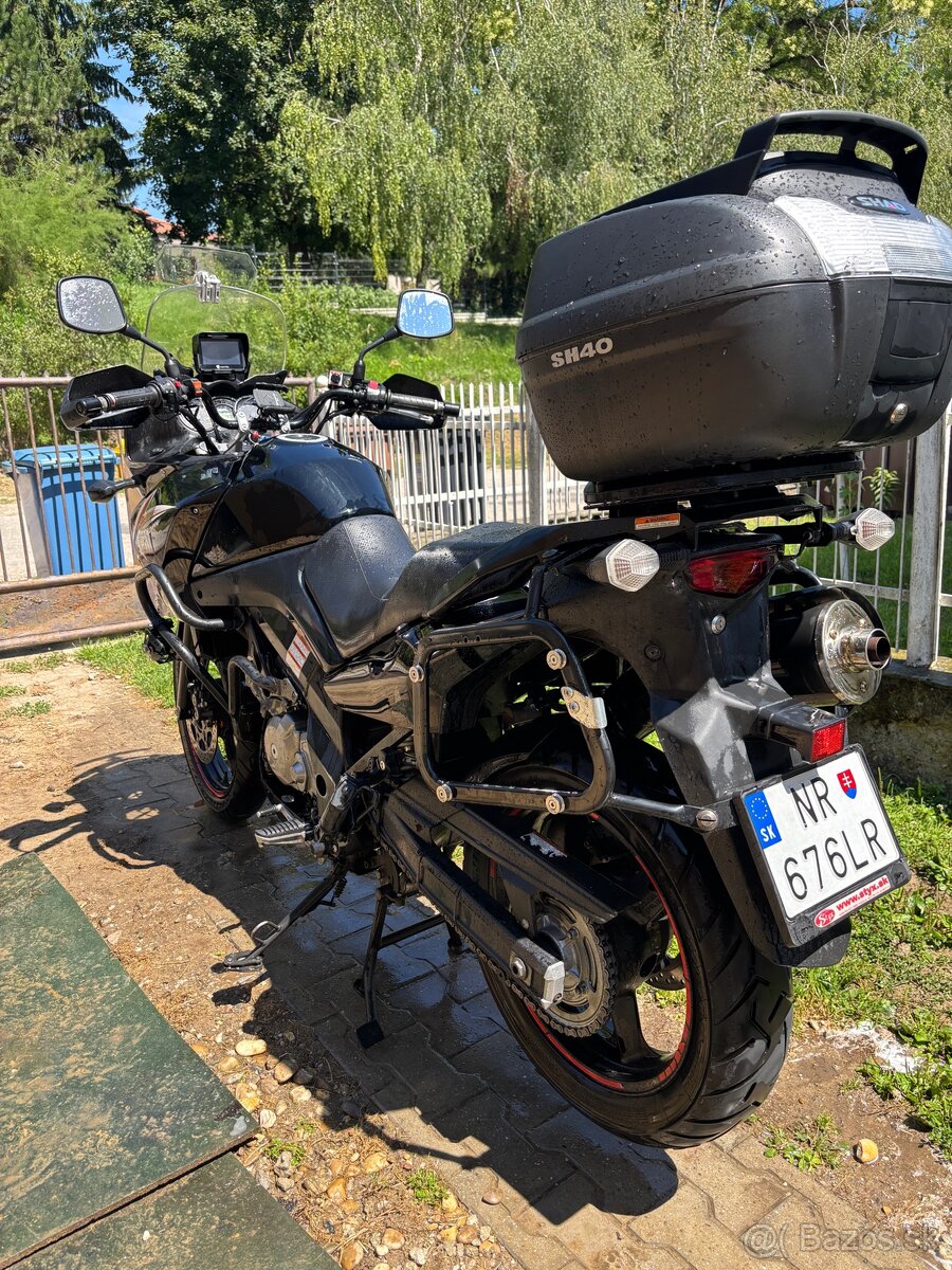 Suzuki V-Strom DL 650 - 10