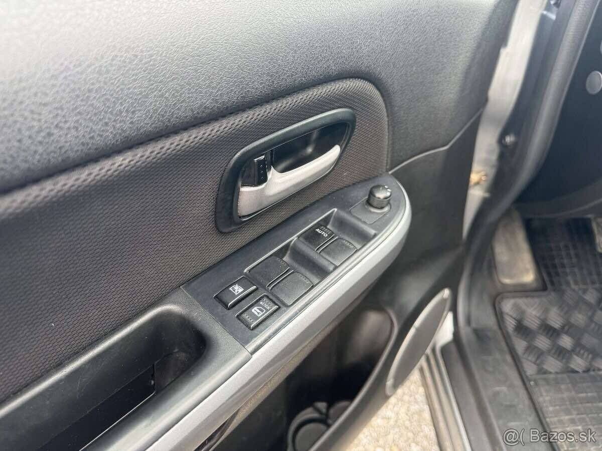 Suzuki Grand Vitara 1,9ddis - 10