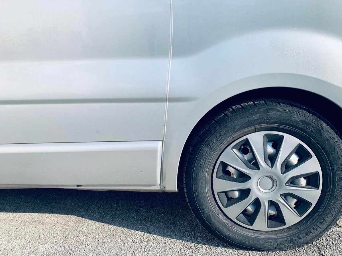 Opel Vivaro 2.5 107kw TOUR - 10