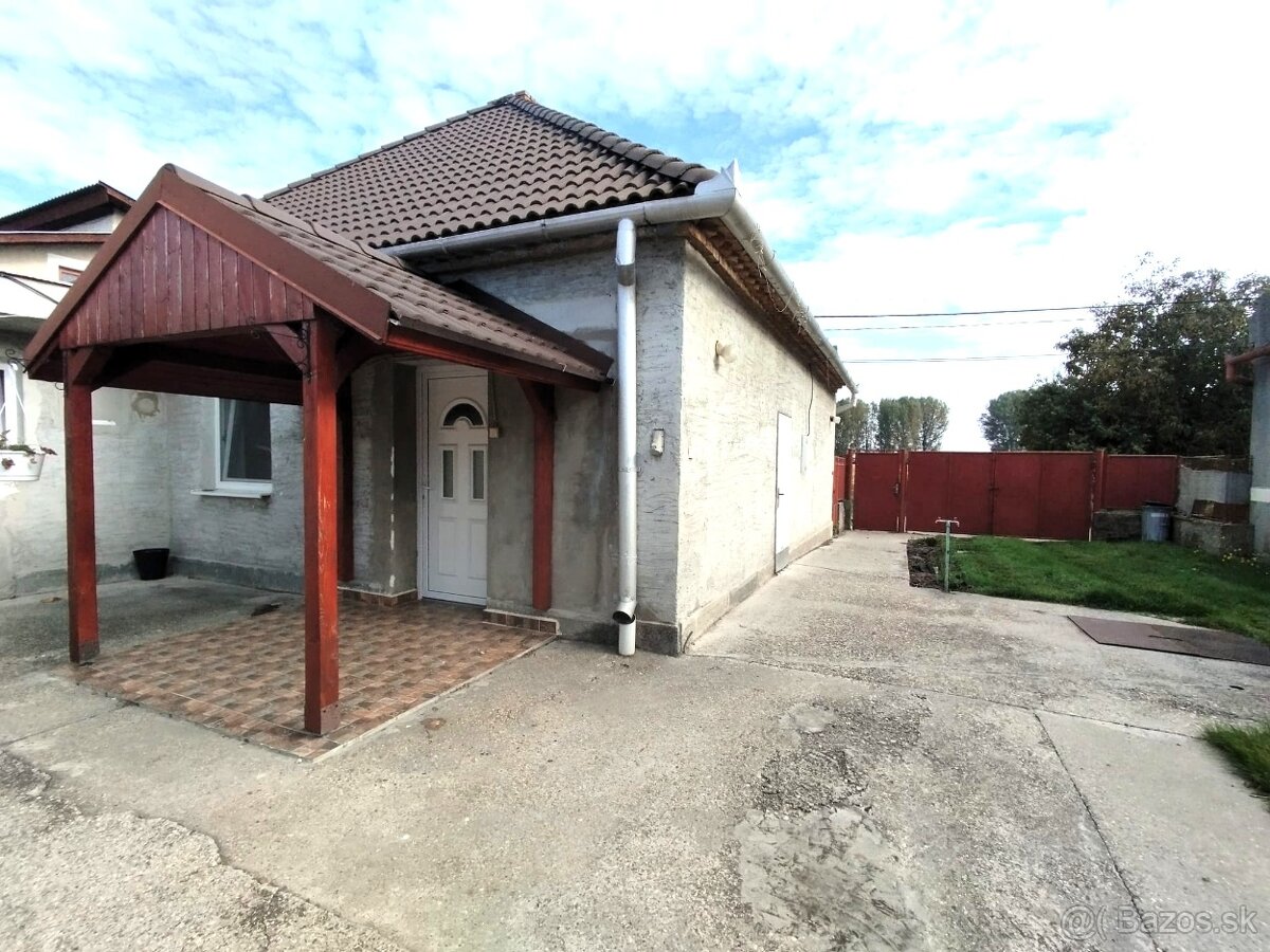 Rodinný dom s pozemkom 822 m2 vo Veľkom Mederi - 10