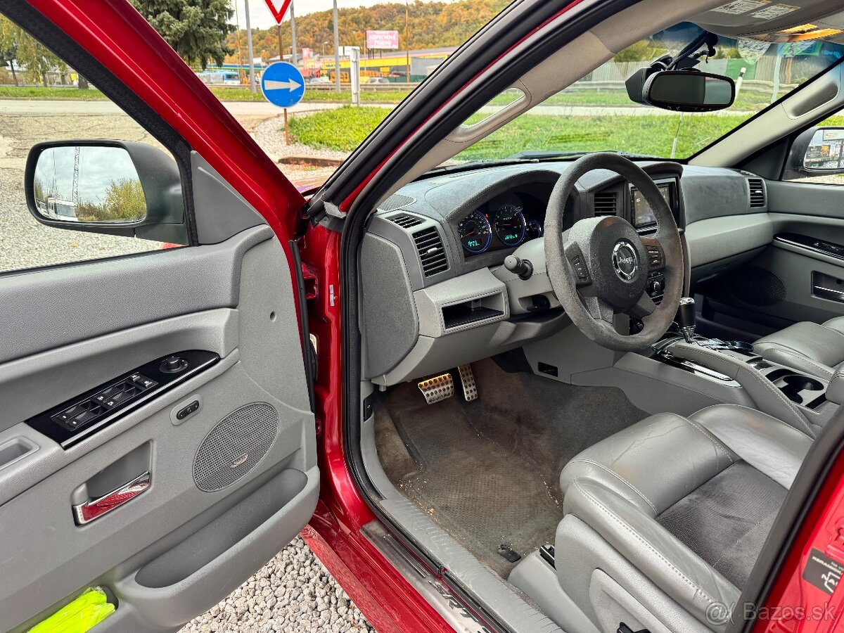 Jeep Grand Cherokee SRT HEMI 6.1 - 10