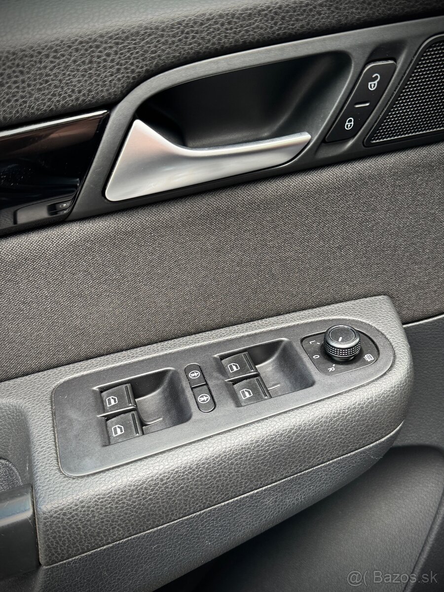 SEAT ALHAMBRA 2.0TDi 7-miestne - 10