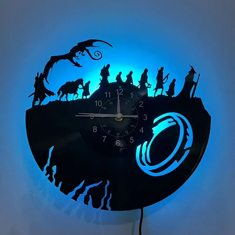 Nastenne hodiny Avengers / Pan Prstenov/ Minnie mouse - 10