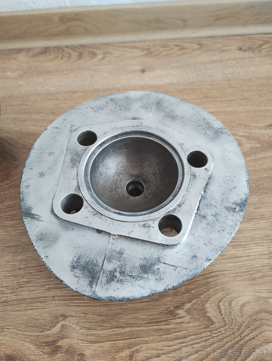 PREDÁM ORIGINÁL DIELY MOTORA JAWA PÉRÁK 250 FJ / KOMUNISTA - 10