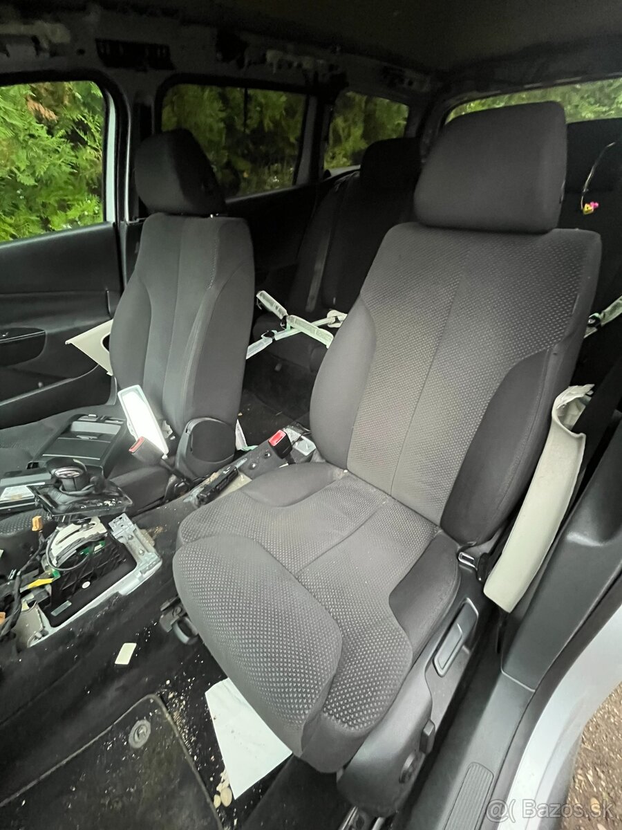 Rozpredám na diely VW Passat b6 2.0 TDI BMP 103 kw 6 st man - 10