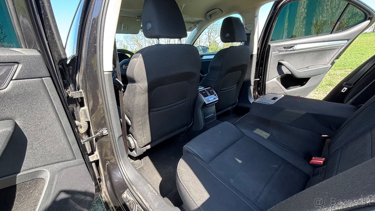 Škoda Superb 2.0 TDI 110 kW - 10