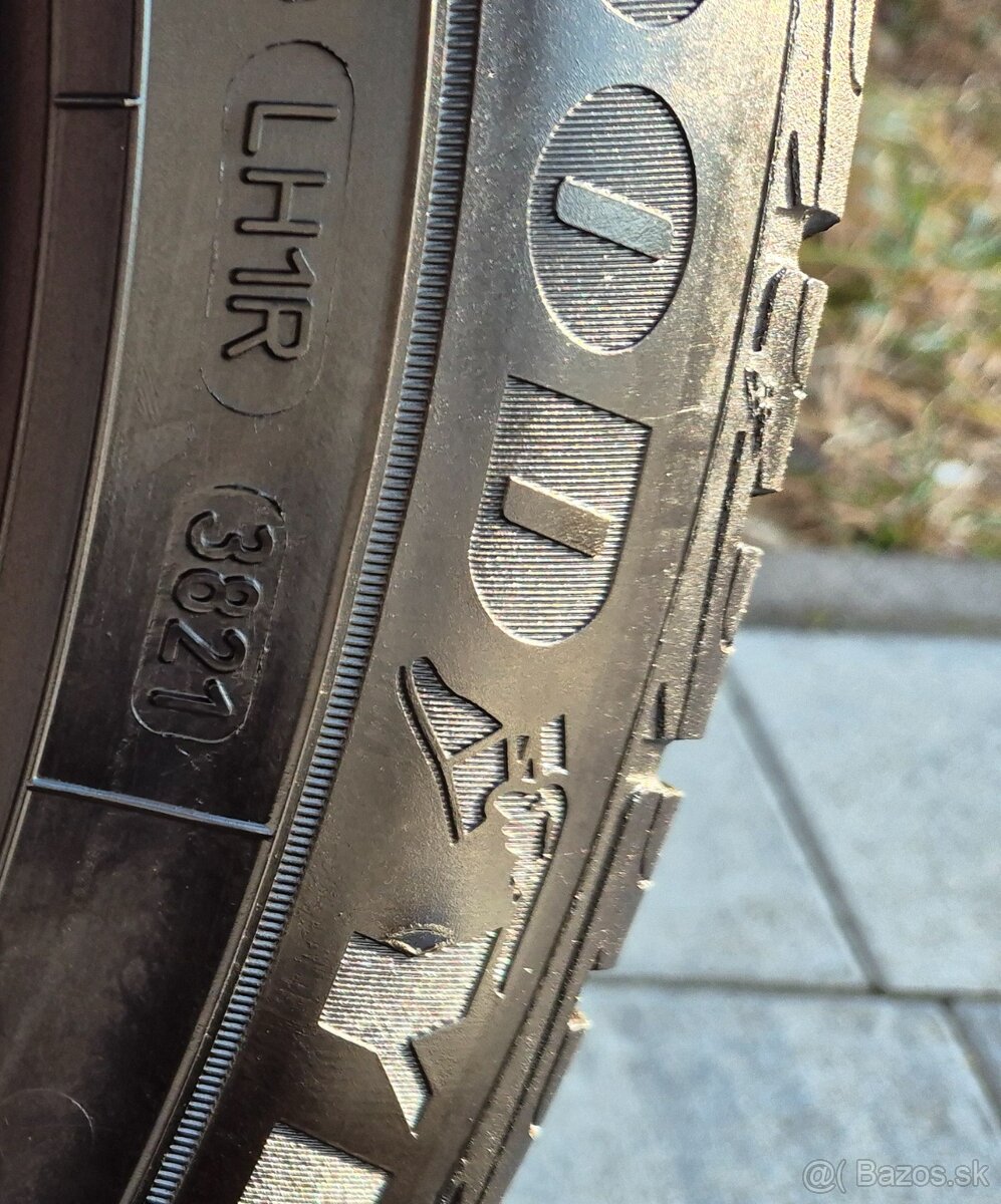 225/55 R18 zimné sada Audi A6 C8 - 10