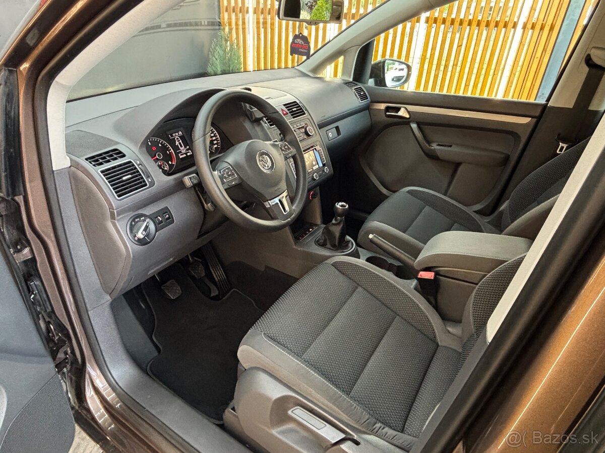Volkswagen Touran 2.0 TDI Comfortline - 10