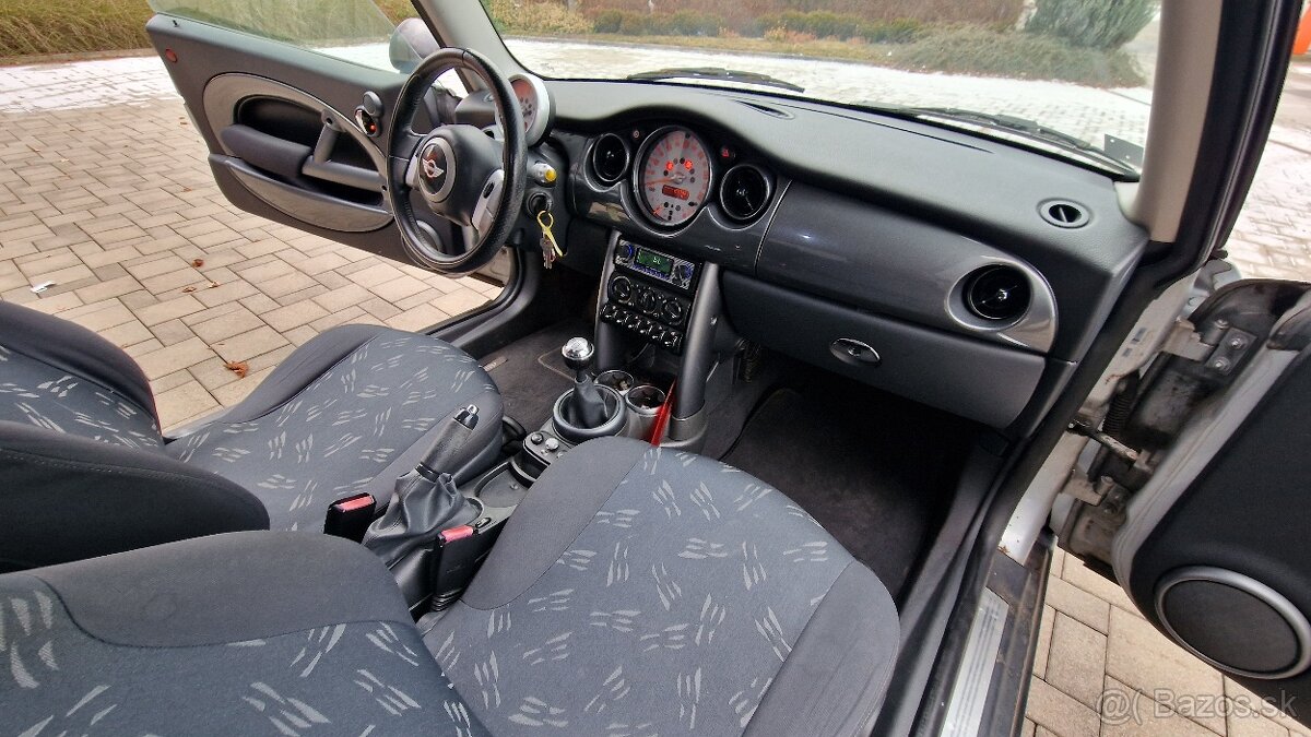 Mini Cooper 1.6D - 10