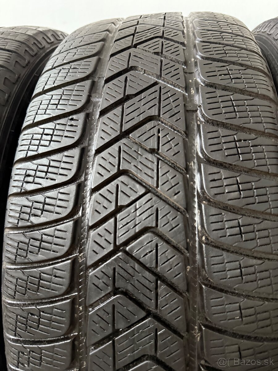 Zimné pneumatiky 235/60/18 Pirelli Scorpion Winter MO - 10
