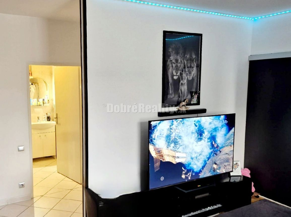 Dobré reality na predaj- nízkoenergetický 2izb. domček v cen - 10